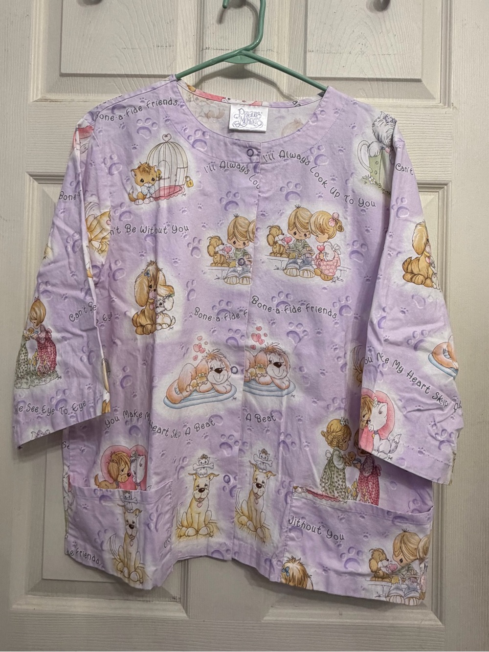 Vintage Precious Moments Lavender Character Print scrub Top size Medium